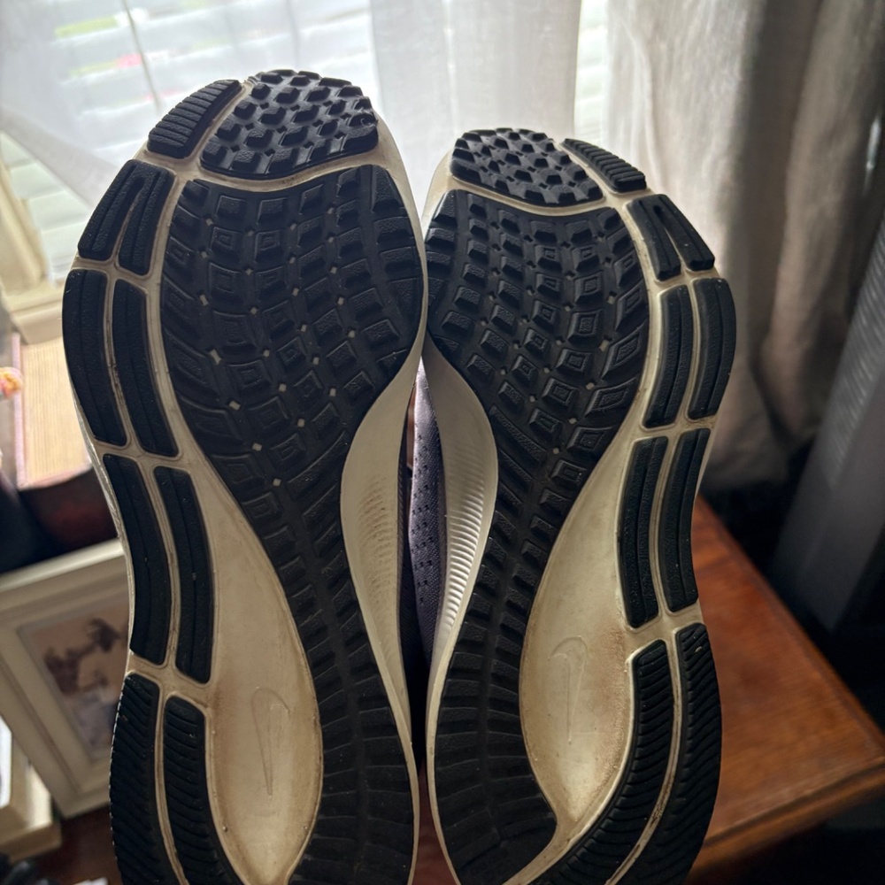 Nike Pegasus Running Shoe - Picture 4 of 4